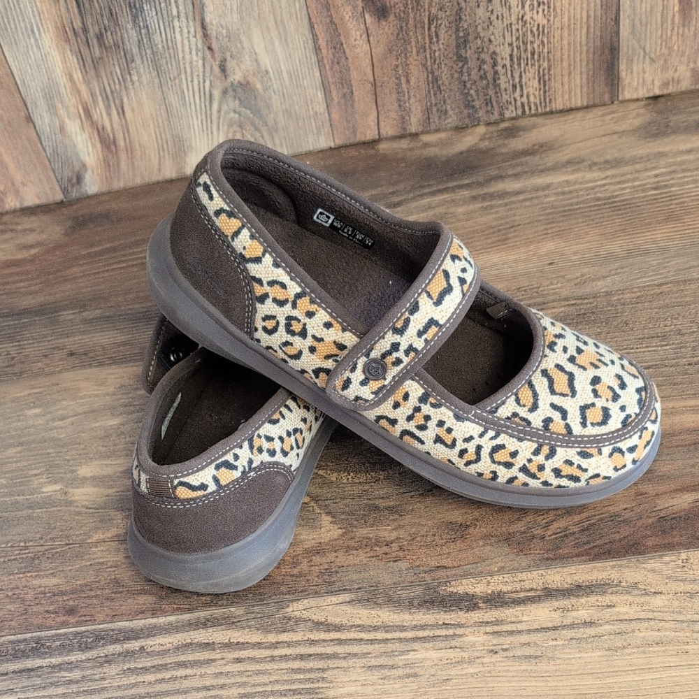 Spenco Women's Mary Jane Cheetah Print Orthotic Slippers 8             M507